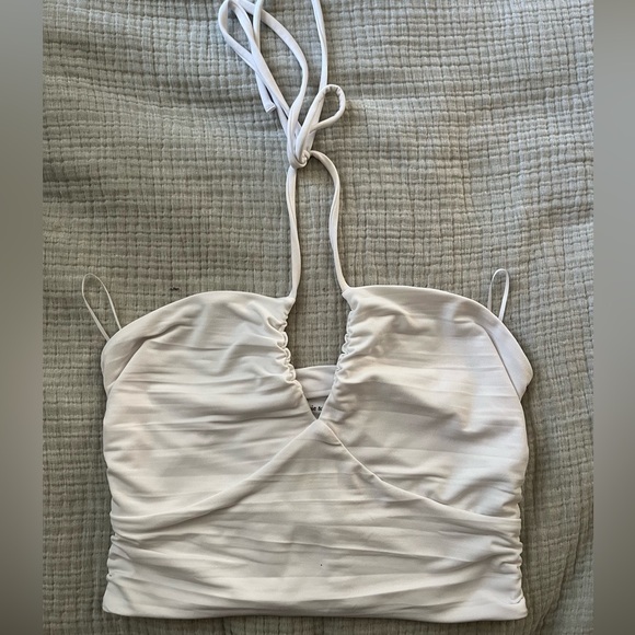 Abercrombie White Halter Crop Top - Picture 3 of 5